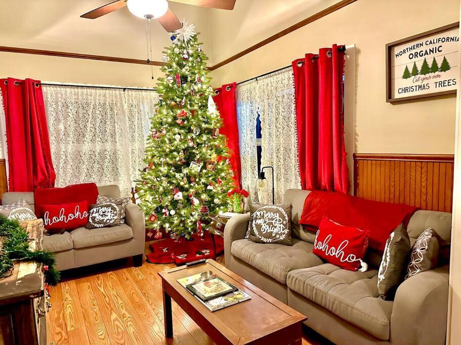 Spacious Downtown Jackson Retreat- Historic Hangout Exterior photo